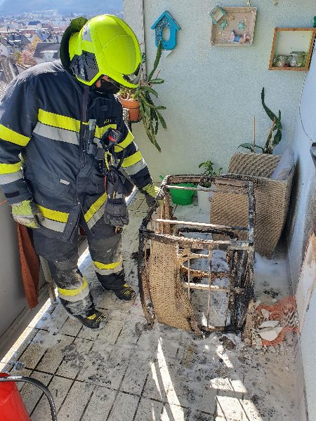 Balkonbrand 6.OG (Bild 1)